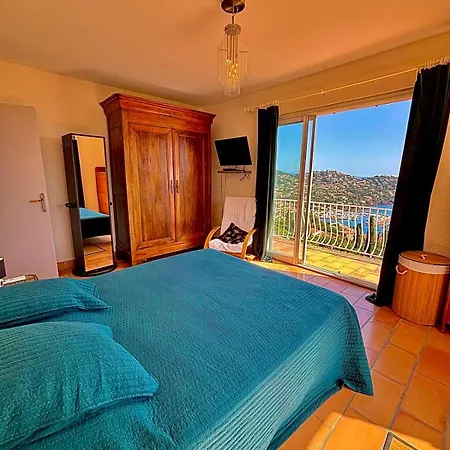 Provencale Vue & Piscine Privee 别墅 Saint-Raphaël