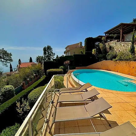 Provencale Vue & Piscine Privee 别墅 Saint-Raphaël