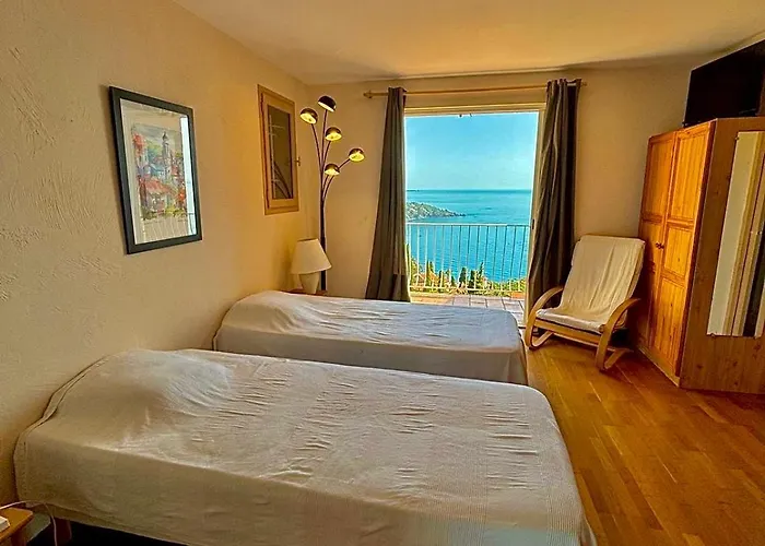 Provencale Vue & Piscine Privee Villa Saint-Raphaël