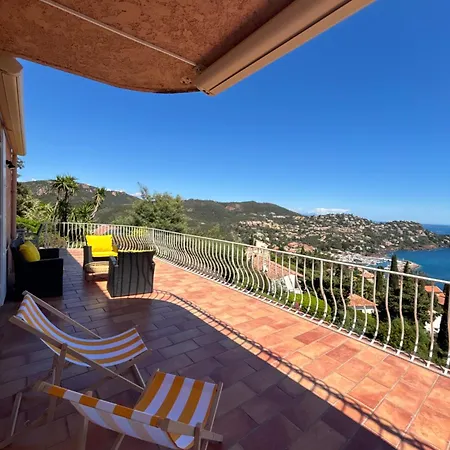 Provencale Vue & Piscine Privee Villa